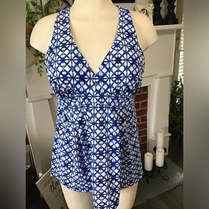 Lands End Tankini top . With racer back. EUC